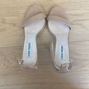 Steve Madden ‘Stecy’ sandal. Size 6.5. Worn only once. In great condition